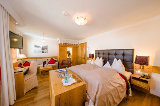 Komfortable Zimmer & Suiten im Salzburger-Hof Zauchensee